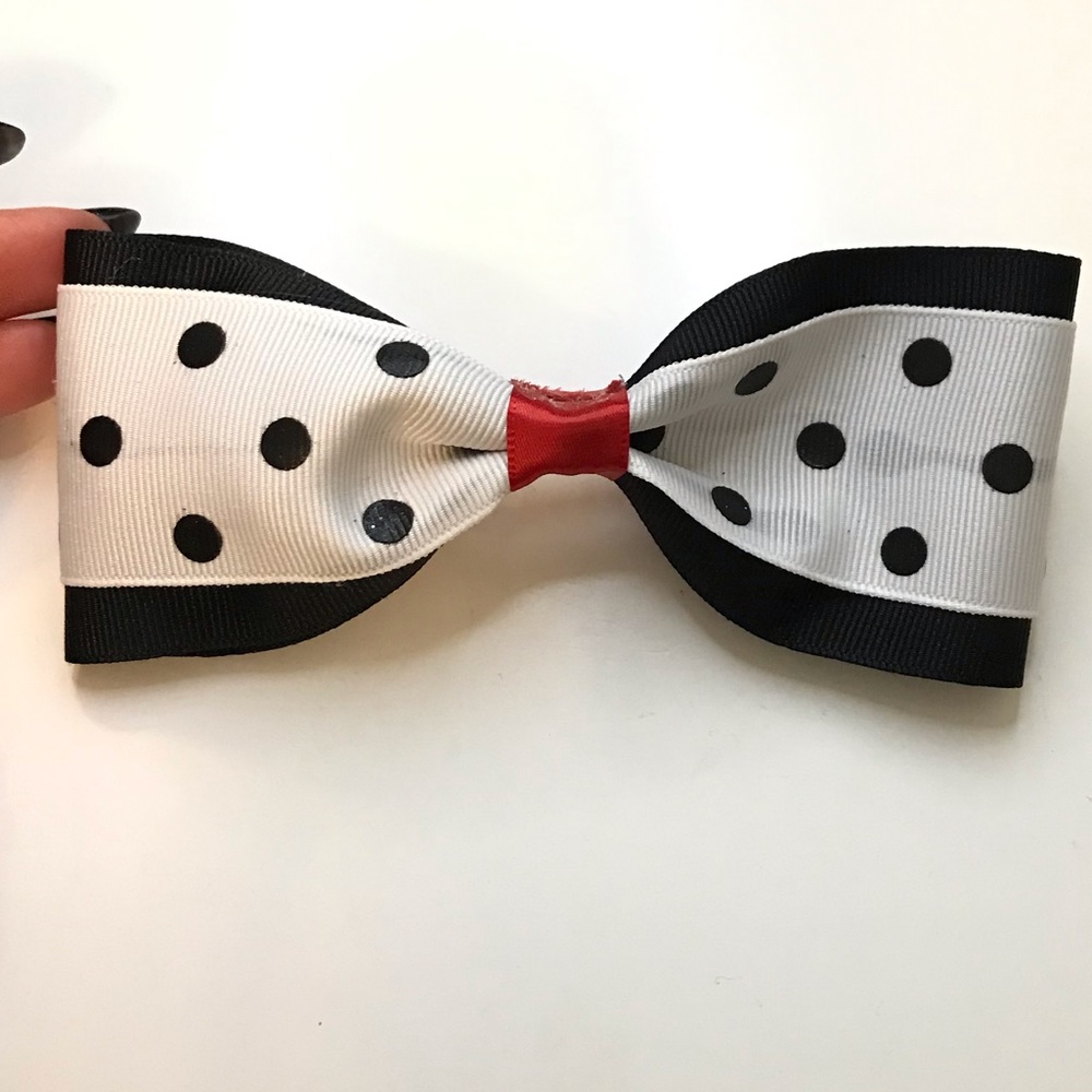 “De Vil” Handmade Hair Bow